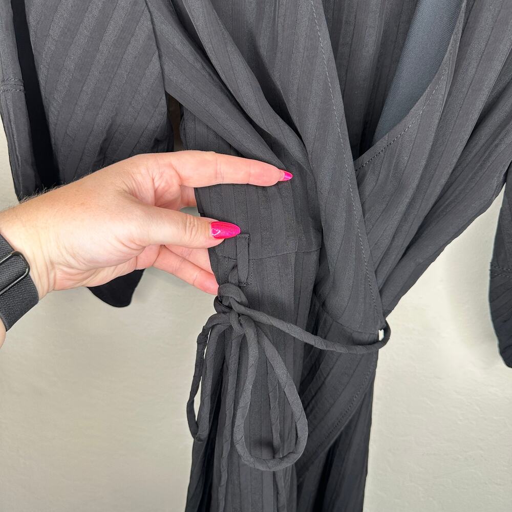 NWOT Everlane The City Stripe Puff Sleeve Black Ribbed Midi Wrap Dress 10 - Picture 4 of 15